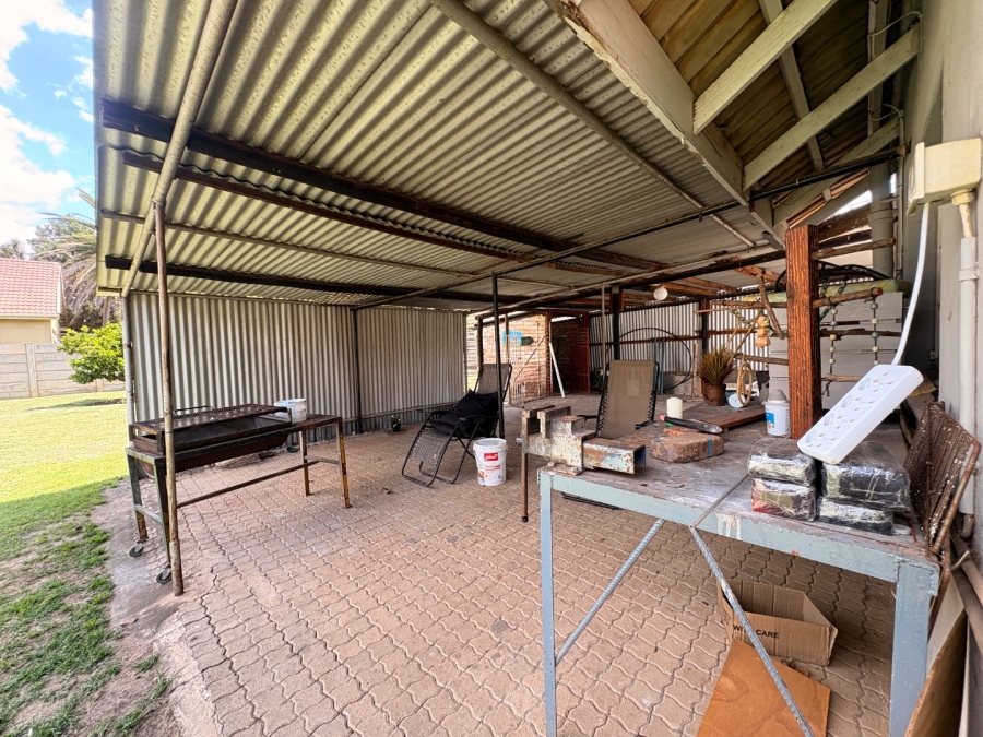 3 Bedroom Property for Sale in Adamayview North West